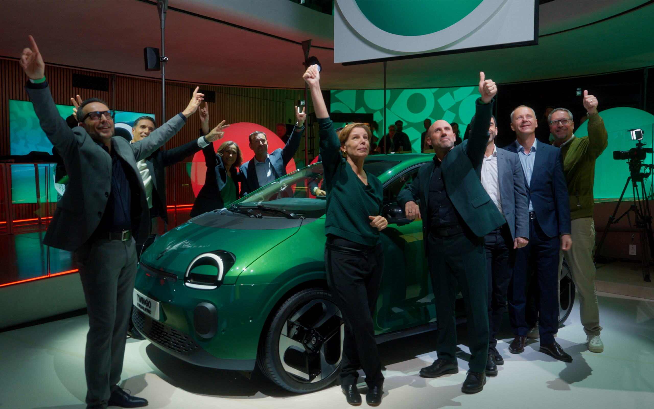 photo primary-DESKTOP